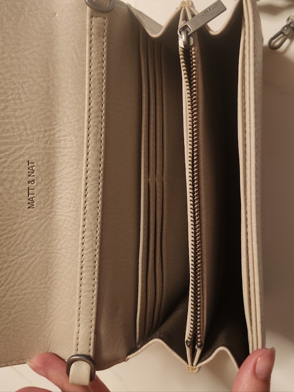 Matt & Nat Cream Vegan Leather Crossbody Wallet with Zippered Coin Compartment